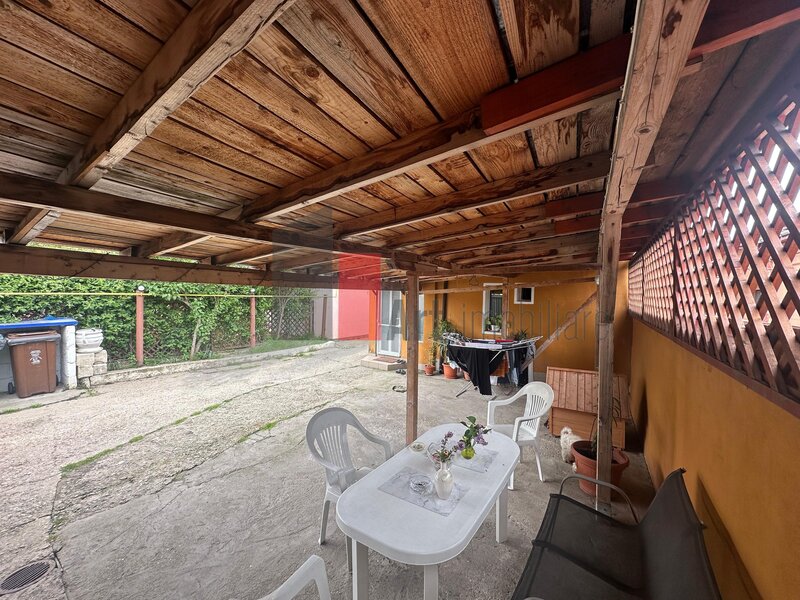 Casa Primitoare pentru Familii – Ofera Spatiu si Confort